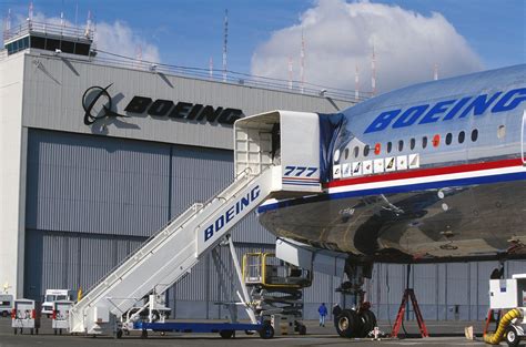 777-300er wingspan|The Factors That Set The Boeing 777.